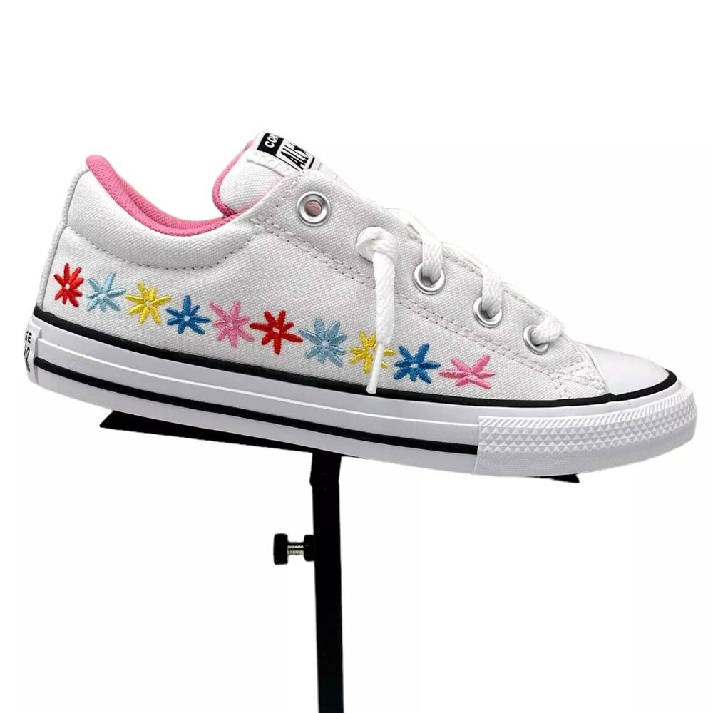 Converse Chuck Taylor AllStar Youth Girls Embroidered Slip-on Shoes Size 3 White